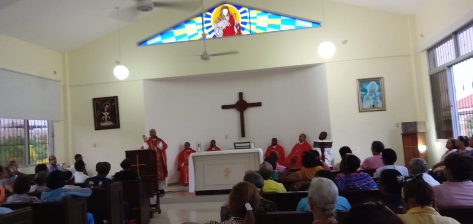 Eucaristía de bienvenida a seminaristas menores en Barahona