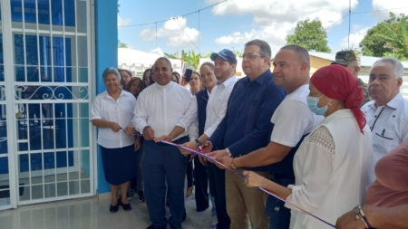 Fue inaugurada la Policlínica que lleva por nombre Aniana Rosario