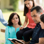 Familias… ¿En el mes de la Biblia, que?